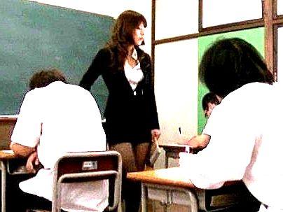 ＜昏睡レイプ！＞「ケケケ・・ヤル！」高飛車で気の強そうな女教師！生徒たちに無理やりエロ行為持ち込まれちゃうぞ！！
