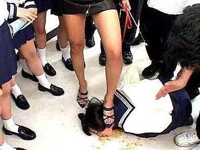 ＜イジメ！＞『オラオラオラァ～！』うぶな感じの根暗女子！いじめで犯されレイプされっぞ！！！