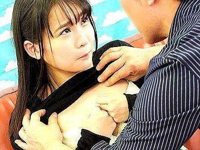 ＜素人ナンパ！＞「恥ずかしいよ…」お金欲しいの…！男優のテク我慢で賞金！滅茶苦茶可愛い美少女が挑戦！！！
