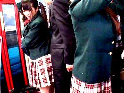 ＜通学パス！＞「ｈしようよ…♡」ショートカット美のい制服女子！オジサン誘惑でエチエチすっぞ！！
