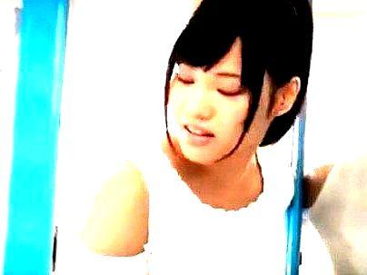 ＜マジックミラー号＞「ウホ、ウホ・・・潮吹きだぞ！」清楚系な感じの可愛い女子！MM号でエチエチ潮ふきしちゃうぞ！！