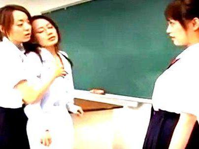 ＜レズビアン！＞「興奮しちゃう…」ドSの滅茶苦茶可愛い女の子！女教師とレズビアン行為発展すっぞ！！！
