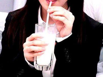 ＜くすぐり我慢！＞我慢できたら１００万ですか？？ハイハイ、ばかな女！！げらげら笑ってチンポでヤラレルぞ！！！