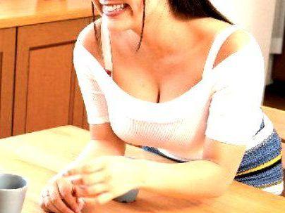 ＜若妻NTR！＞ええ・・・体だの～ｗ！無防備な巨乳ボイン奥さん！義父のチンポに狙われＮＴＲ持ち込まれるぞ！！！