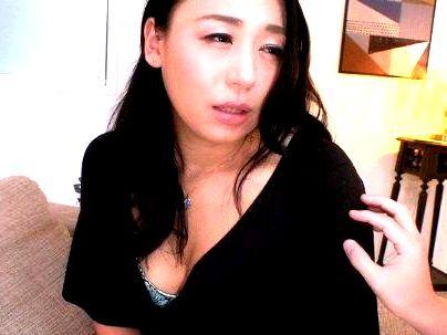 ＜乱交！＞「欲しいの…あれが・・・」性欲高めの淫乱巨乳ボイン美魔女！調教エチエチで興奮シチャウゾ！！
