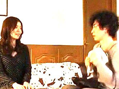 ＜部下を連れ込んで・・・！＞秘密よ…♡！欲求不満すぎる美人奥さん！夫の後輩誘って浮気ファックすっぞ！！！