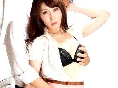 ＜友達の母＞マサカの展開勃発ｗ！憧れの美乳おっぱい友達の母！いけない関係に発展すっぞ(無料エロ動画)