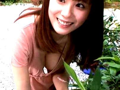 ≪家庭教師！≫【人気女優・・・登場】パーフェクトボディー極エロ家庭教師！ノーブラ胸チラ最高でしょ！！！