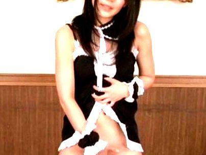 ＜メイド！＞ご主人様…♡！細呉可愛い無毛マンコメイドちゃん！勃起ペニスで立ちバック楽しんじゃうぞ(アダルト動画)