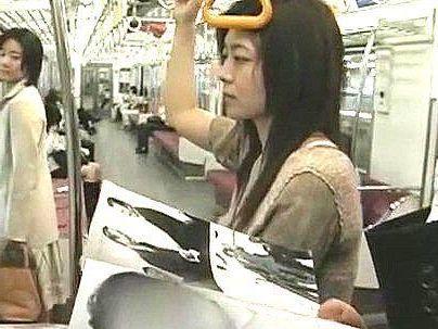 ＜ヘンリー塚本！＞「昭和のポルノ映像！」上品な感じの美人お姉さん！元セフレのレズ女同士で絡み合いシチャウゾ！！！