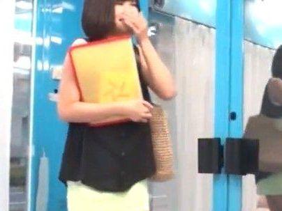 ＜マジックミラー号＞え？イキ我慢ですか？？滅茶苦茶可愛い素人女子！ダマされてもちろんマジイキ絶頂！！(アダルト動画)