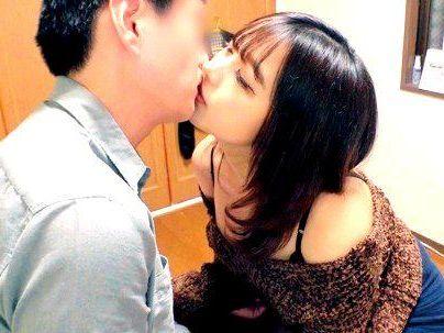 ＜素人女子！＞「デカちんぽなのね…♡！」素人の可愛い美少女！童貞男子とエロ行為で興奮シチャウゾ！！！