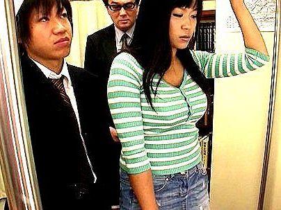 ＜セカンドレ●プ！＞「え？ダメです…」痴漢被害者の地味女子！セカンドレ●プに持ち込まれるぞ(無料エロ動画)
