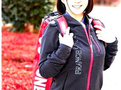＜マジックミラー号＞「脱ぐと・・・エッロ！」童顔ボインの体育大学の女子！企画で童貞くんのオナニーお手伝いします！！！