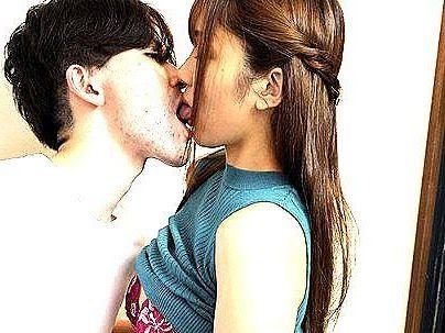 ＜若妻NTR！＞ホレホレキスしろ～！！旦那の友人が急変！！弱みから美人奥さんＮＴＲ持ち込まれるぞ！！！