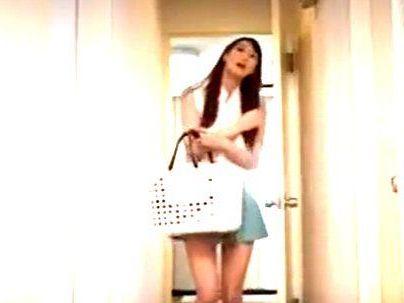 ＜近親相姦！＞パパには・・内緒よ…♡！まだまだイケてる美人奥さん！息子と禁断ファックで興奮しちゃう！！！