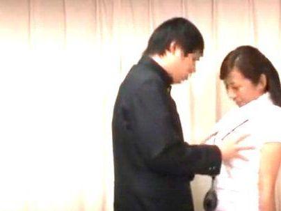 ＜女教師！＞「40代ババア・・・至福！」欲求不満すぎる女教師！車の中で若い男とエロ行為興奮シチャウゾ！！！