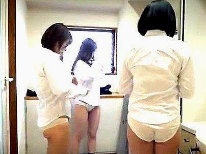 ＜再会！＞「久しぶりだね…♡」大人の体に成長した従姉妹達！いけない関係でハーレム状態にシテクレチャウ！！
