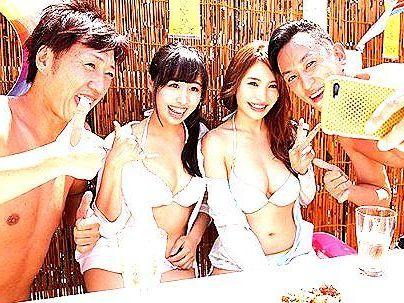 ＜海の家！＞「３P・・・最高！」ビキニＧＡＬ巨乳ボインパイ乙女子達！3Pファックしちゃうゾ！！(アダルト動画)