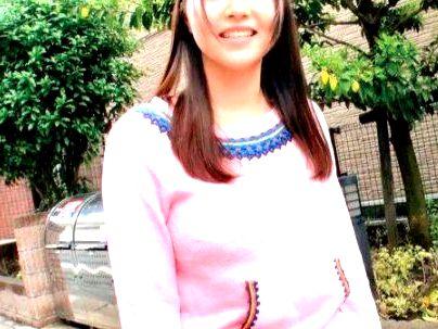 ＜素人ナンパ！＞「この顔で・・・パイズリ？」脱ぐとボインの可愛い女子！ナンパして楽しんじゃう(アダルト動画)