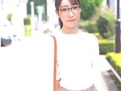 ＜エステ体験！＞この顔で・・大股開き！専門学生の清楚な感じのお姉さん！企画に挑戦もちろんマンコヤラレル！！！