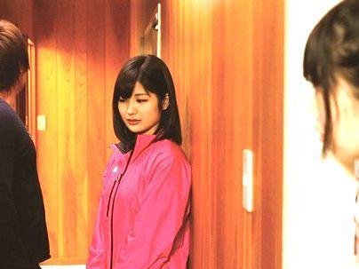 ＜彼女の親友＞「秘密だよ・・・！」清楚で可愛い彼女の親友！ バレないように禁断行為に発展シチャウゾ(無料エロ動画)