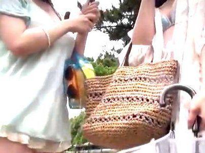 ＜マジックミラー号＞「え？何かやるんですか＞」海で見つけたバカな水着美女！MM号で童貞君相手に筆おろしシテクレチャウ！！