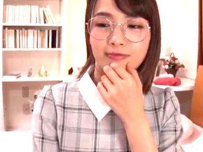 ＜文学美女ナンパ＞「眼鏡マニア集合だなｗ！」地味でだけどむっつりのOLさん！口説かれニコニコエチエチ発展すっぞ！！