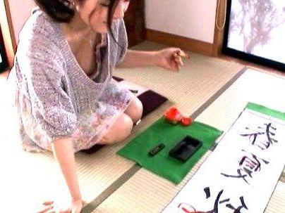 ＜隣の浮きブラお姉さん！＞これ・・我慢限界ｗ！色気半端ない胸チラお姉さん！我慢限界でやっちゃうぞ！！！