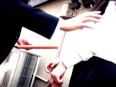 ＜素人ナンパ＞「これからですか…？」年下男に誘われてオバサン美魔女！デカチンにハッスルしてっゾ！！