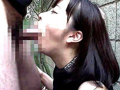 ＜三十路！＞このカエル顔・・・たまんね～ぞ！夫に内緒で野外で他人棒なめてるぞ！この女優最高だろ！！！