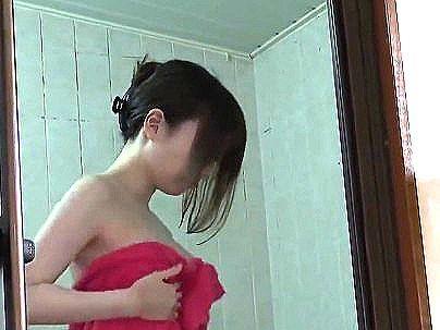 ＜お隣りさん＞「ほんとうに？」隣人にお風呂かしたら・・・まさかの展開勃発エロ行為しでお礼ファック！！！