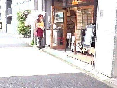 ＜美人若妻！＞ケツが・・デケーーゾｗ！タイトスカートの隣人奥さんが誘惑！勿論美味しくイタダキマス！！(アダルト動画)