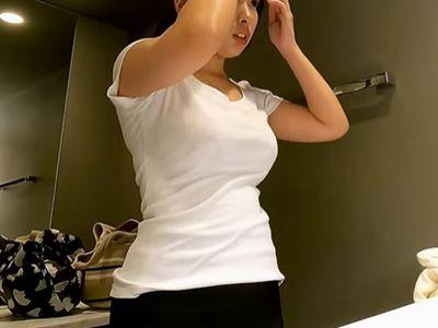 【メンズエステ】巨乳の新人セラピストが初出勤で初本番♡オイル手コキマッサージ→ フェラ→騎乗位セックス♥＜素人/企画＞