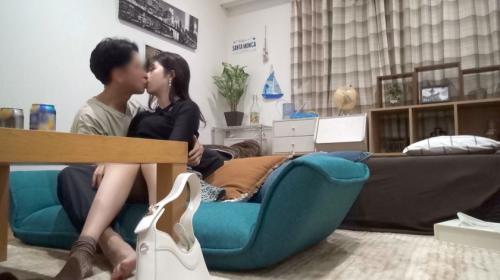 【ゆいの/20歳】大人しそうな色白お姉さんをヤリ部屋に連れ込み綺麗な身体を好き放題触りまくる！