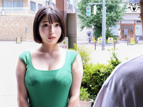 【熟女×不倫】女として見てくれない旦那に不満だった巨乳妻がバイト先の男の子に誘われメスになる