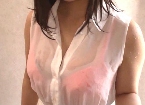 音羽美玲｜豪雨×透けブラ｜雨に濡れ男友達の家でノーブラで過ごす女子が、男に襲われて巨乳を揉みしだかれ・・・
