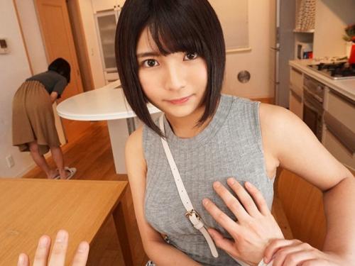【彼女の妹】家に遊びに行くとノーブラアピールして来る妹ちゃん！誘惑に負け揉みしだきながら寝てる彼女の側でハメまくる