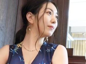 【セレブ人妻】元・銀座キャバ嬢の真っ白な美ボディを独占！！あれよあれよと中出し→オマ●コ掻き出し潮吹きフィニッシュｗｗ