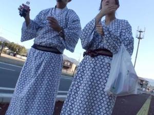 【温泉旅行NTR】非日常で浮足立ってる彼女さんに仕掛けてみたら案外ヤレるｗｗ他人棒パイズリフェラして自分で腰振っちゃった