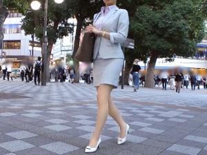 【素人ナンパ】副業紹介のテイで綺麗なお姉さんGET！！まんまとホテルに連れ込みホソ巨乳な激シコボディをいただきます！！