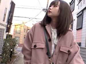 【上京ガール】田舎から出てきた天然美少女（19）に密着！？お蔵入りとなった閲覧注意のエロ行為映像が酷い！！