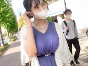 【Mカップ素人ナンパ】ぶるんぶるん神おっぱいお姉さん♡チ●ポが隠れちゃうパイズリ→潮吹きオマ●コにハメてやれ！！