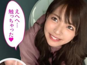 「シたいですね…♡」可愛い顔してスケベ好き！！ヤリたい盛りの女子大生がトイレでジュポフェラ→部屋に移動し、さらに…