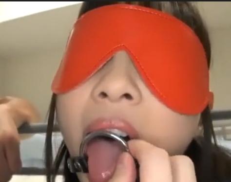 正気を失ったロリっ子が意識飛ぶまでハメ倒し