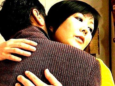 ＜ヘンリー塚本！＞「ババア、抱き合う！」性欲高めの義母オバサン！酔っ払って近親ファック発展シチャウゾ(アダルト動画)