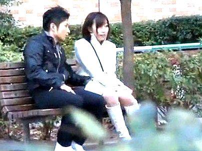 ＜瀬名一花 ！＞「興奮シチャウの…♡」清楚で可愛い女子！全裸にコートで野外で興奮シチャウゾ(無料エロ動画)