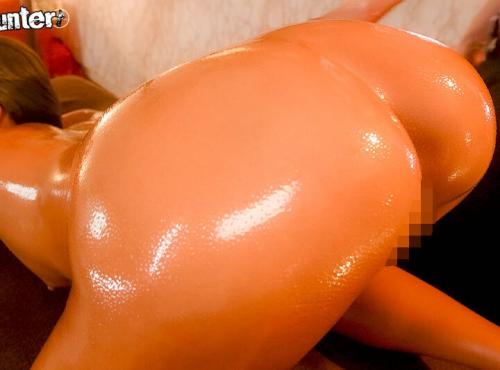 エステ中知らない間に男性エステティシャンに媚薬を盛られ、徐々に意識が朦朧となり理性喪失！ 今すぐほしいのほらきて…。