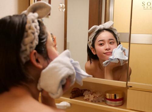 【巨乳×美少女】むっちむちのエロボディがスケベすぎて、欲求不満で疼いちゃう！！ 生中出し大好き！ イキっぷりがすごい！