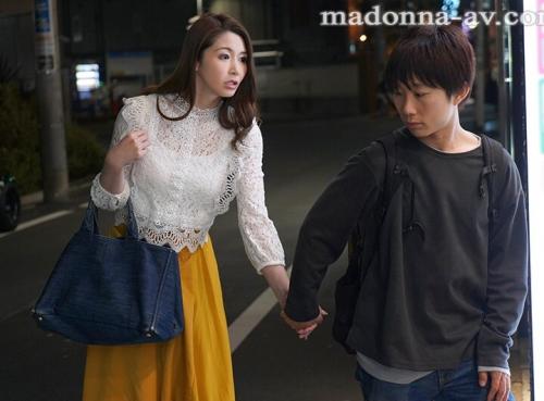 そんなある日、元気の無い僕を見かねた歩美さんから遊びの誘いがあって…。 自分の欲求にもっと正直になってみたいんです
